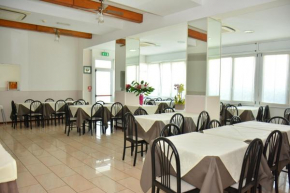 hotel marisa Riccione